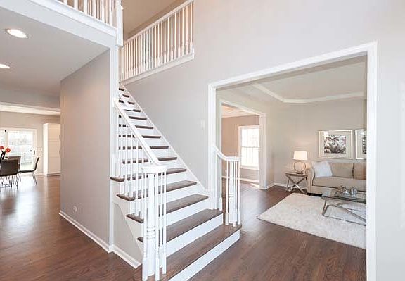 2nd image of 1211 Wincanton Dr