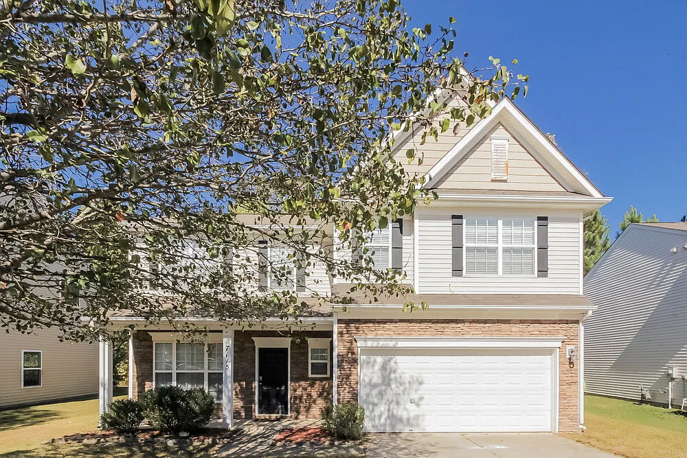 3 bed, 2.5 bath, 1884 sqft, $2,185 — Photo 1