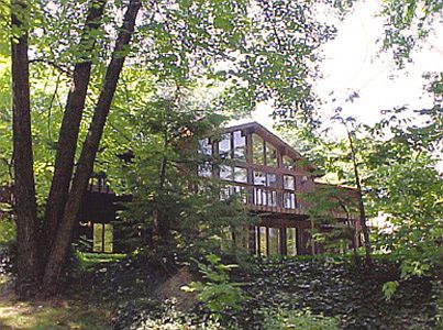 1st image of 820 Blueberry Hill Dr