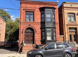2916 6th Ave APT 1, Troy, NY 12180