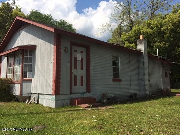 1322 Eagle St side and front