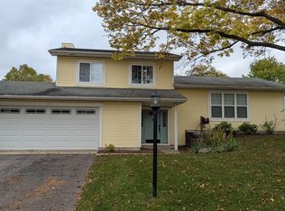 724 W Main St, Cary, IL 60013