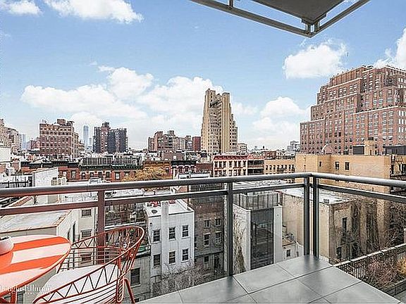3rd image of 236 W 17th St Unit 6D