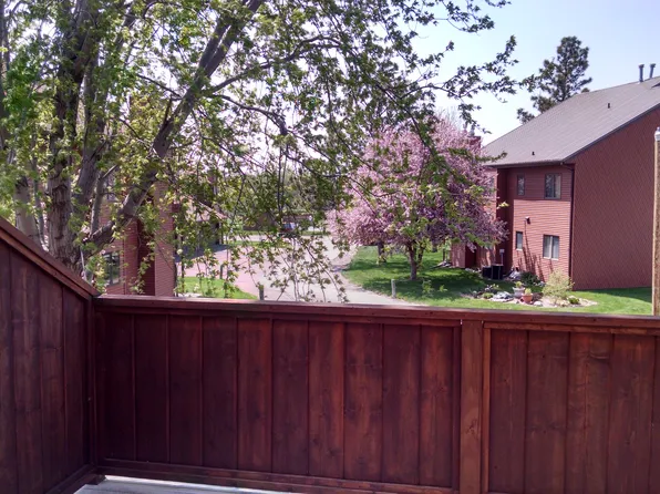 3102 Manchester St, Bismarck, ND 58504