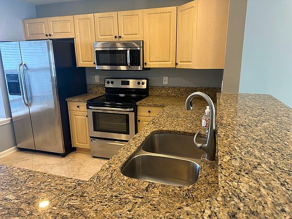 5th image of 1412 1st St N APT 106