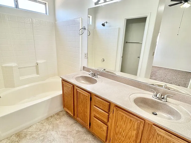 7707 W Rancho Dr — Photo 17