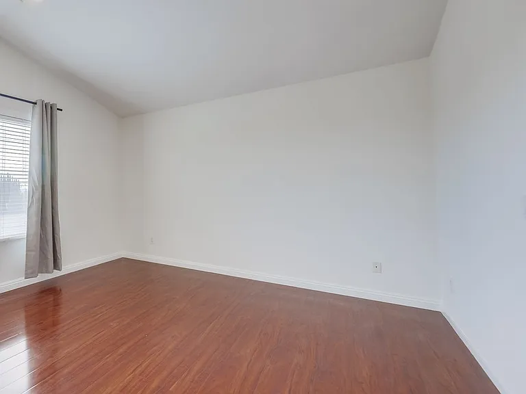 14656 Acacia St — Photo 33