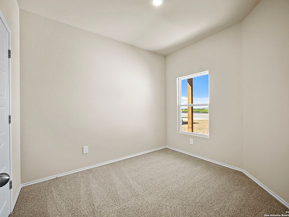 4th image of 3505 Sky Place