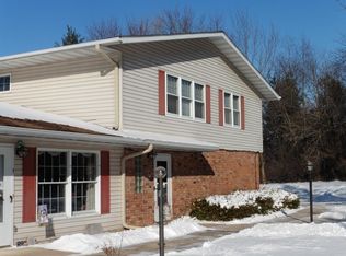 1006 Ellis Dr APT 2, Charles City, IA 50616