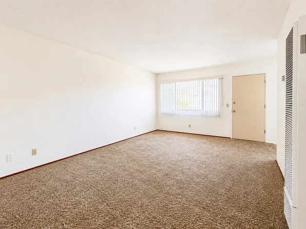4363 Rialto St #6, San Diego, CA 92107