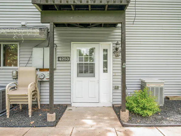 4253 Centerville Rd, Vadnais Heights, MN 55127