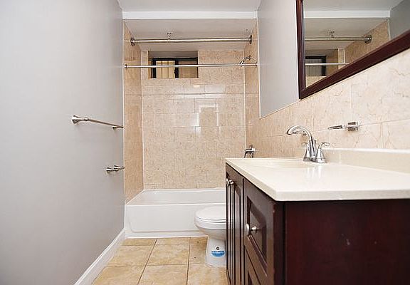 4th image of 225 W 146th St APT A