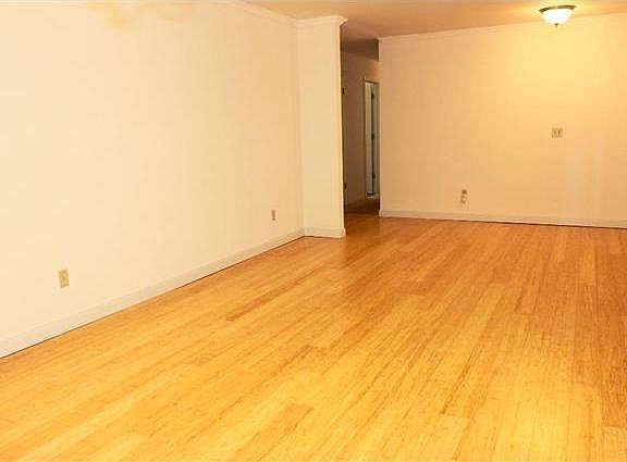 4th image of 13383 Windbrooke Ln