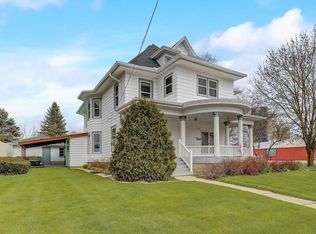233 E Main St, Marshall, WI 53559