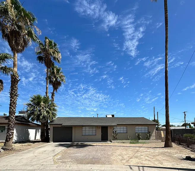 3602 W Rancho Dr — Photo 1