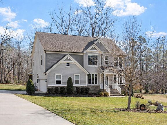 4th image of 2301 Greenbrook Ln