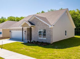 3513 Village Walk Dr, Bryant, AR 72022