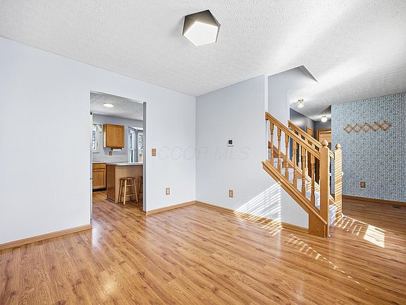 4th image of 9152 Longstone Dr