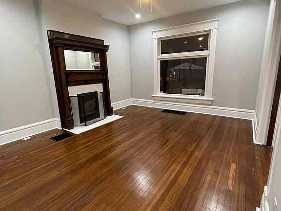 4th image of 501 Saint Clair Ave