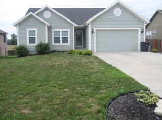 612 W Meriwood Ln, Edgerton, KS 66021