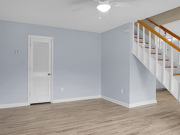 3rd image of 2494 Etiwan Ave APT D11