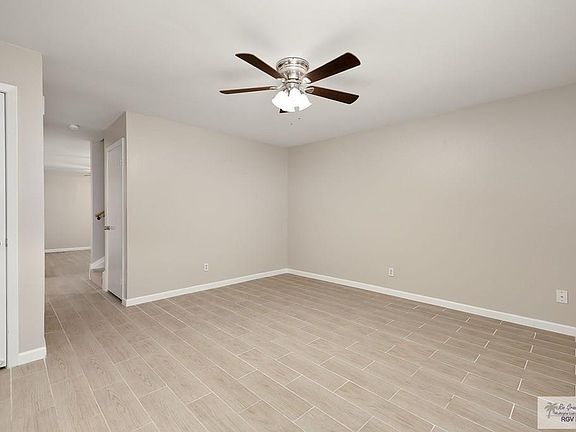 3rd image of 2402 N Ed Carey Dr APT 9