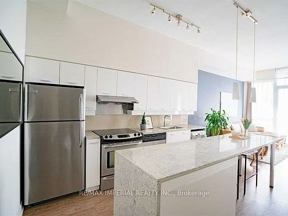 3rd image of 33 Singer Ct #Penthouse 07