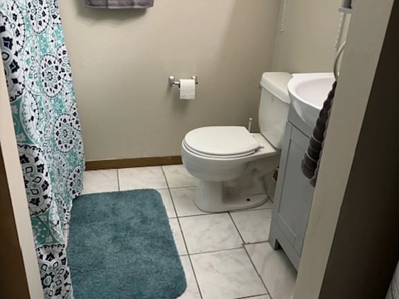 4th image of 2913 Chesterfield Ave APT 11