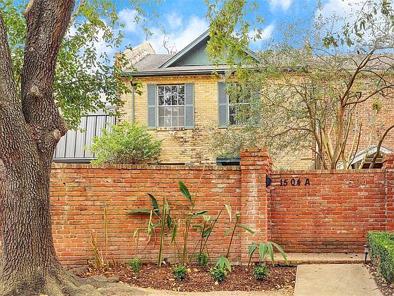 2nd image of 1504 Hyde Park Blvd #A
