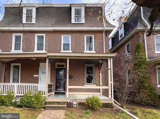 605 E Walnut St, North Wales, PA 19454