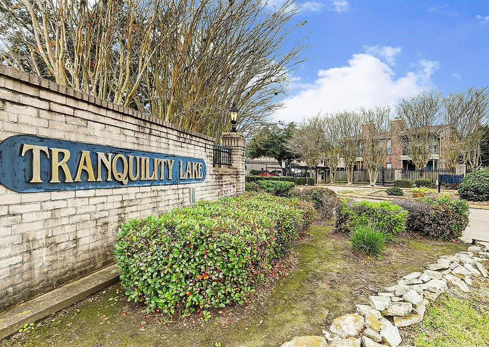 1st image of 18800 Egret Bay Blvd APT 301
