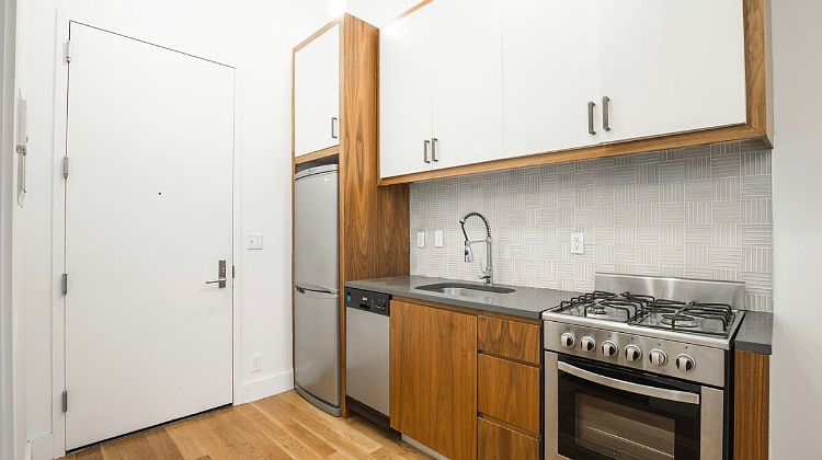 1st image of 949 Willoughby Ave #224