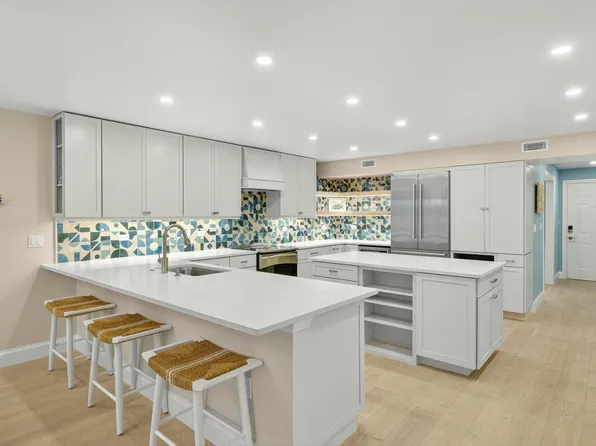 2929 W Gulf Dr Unit 207, Sanibel, FL 33957