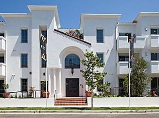 10639 Woodbridge St UNIT 202, Toluca Lake, CA 91602