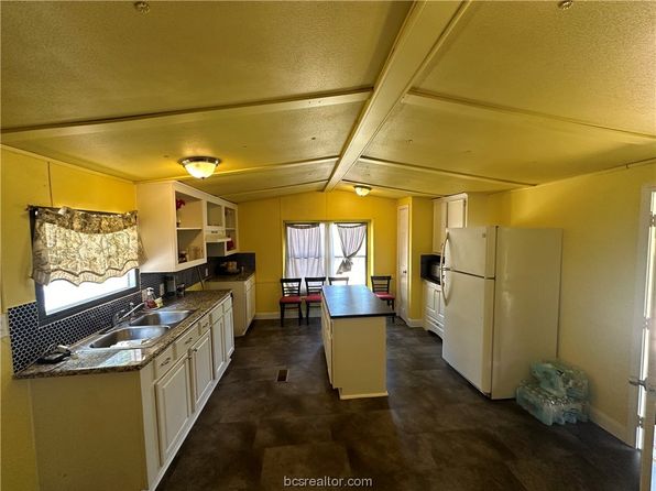 3646 Upper Leggett Rd, Livingston, TX 77351