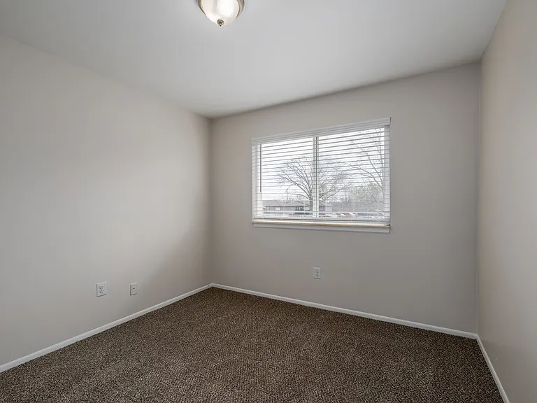 Parkville Place Apartments — Photo 15