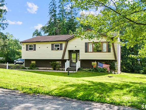 2nd image of 26 Harbor Ridge Road