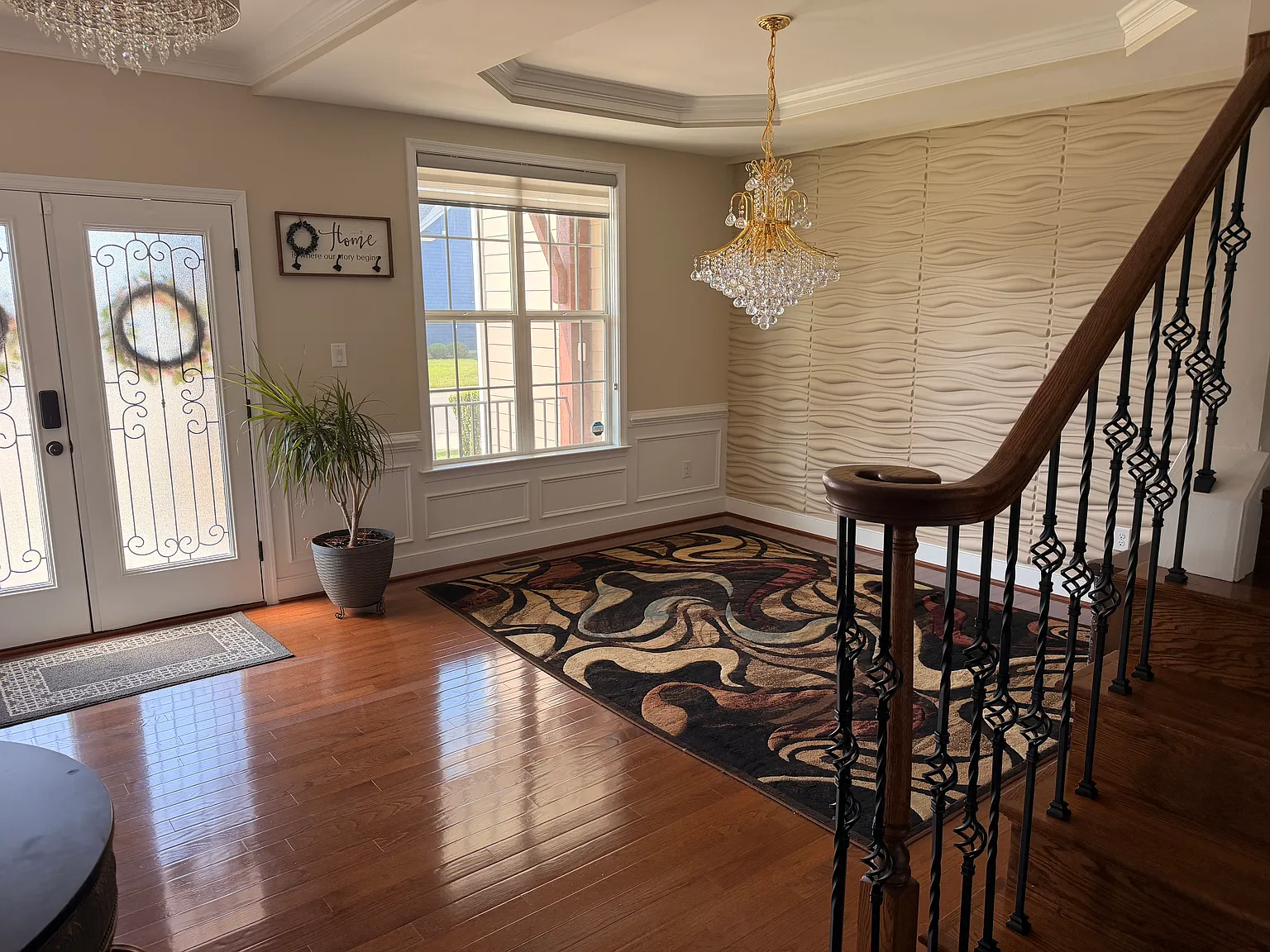 5 bed, 3240 sqft, $4,200 — Photo 3
