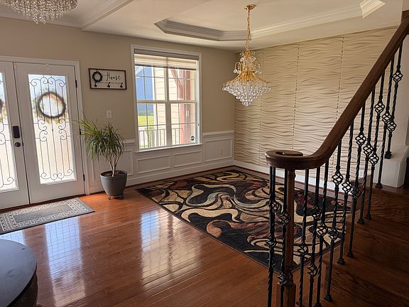 3rd image of 5036 Parkland Dr