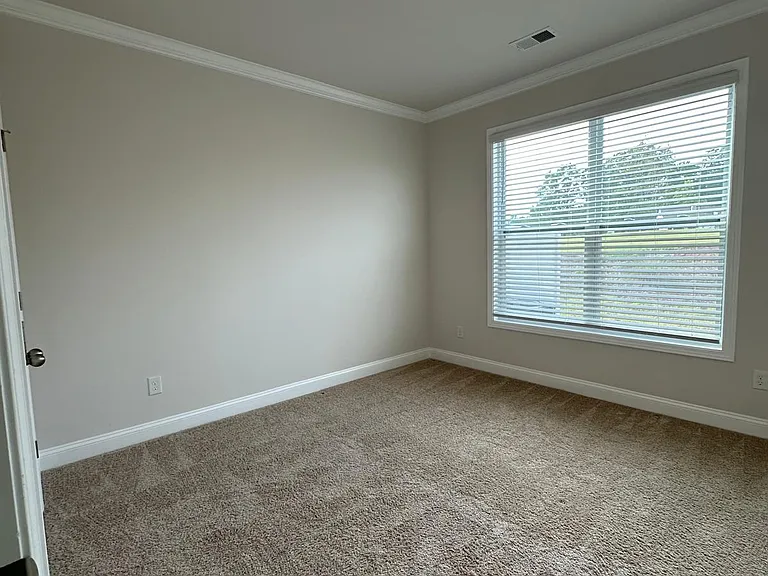 509 Yellow Fox Rd — Photo 7