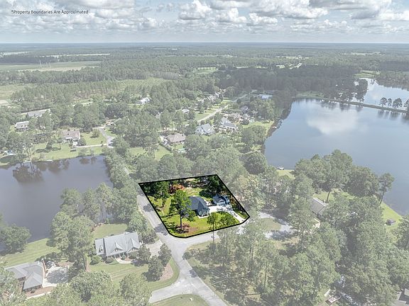 4th image of 4901 Woodland Ct