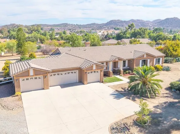 17920 Pony Butte Ct, Perris, CA 92570