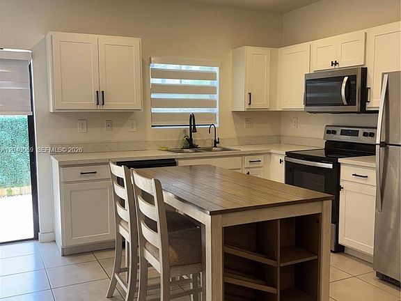 3rd image of 105 NE 3rd Ct