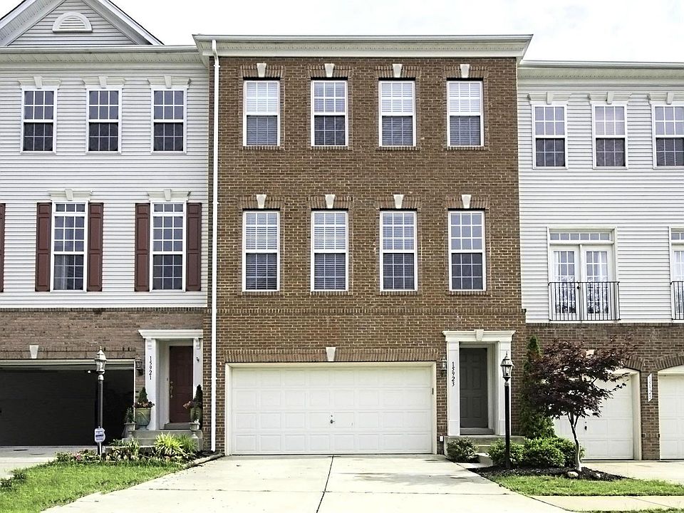1st image of 15923 Greymill Manor Dr