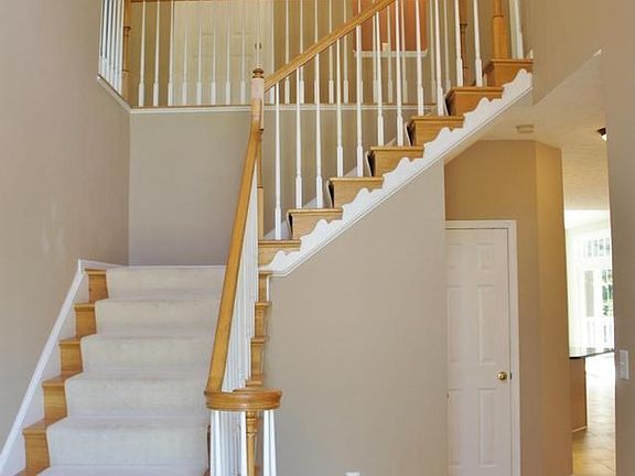 Grand entrance two story foyer!