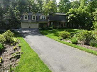 3203 Danmark Dr, West Friendship, MD 21794