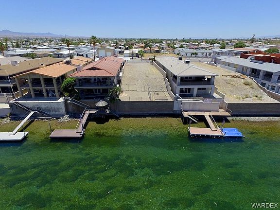 4th image of 533 Riverfront Dr
