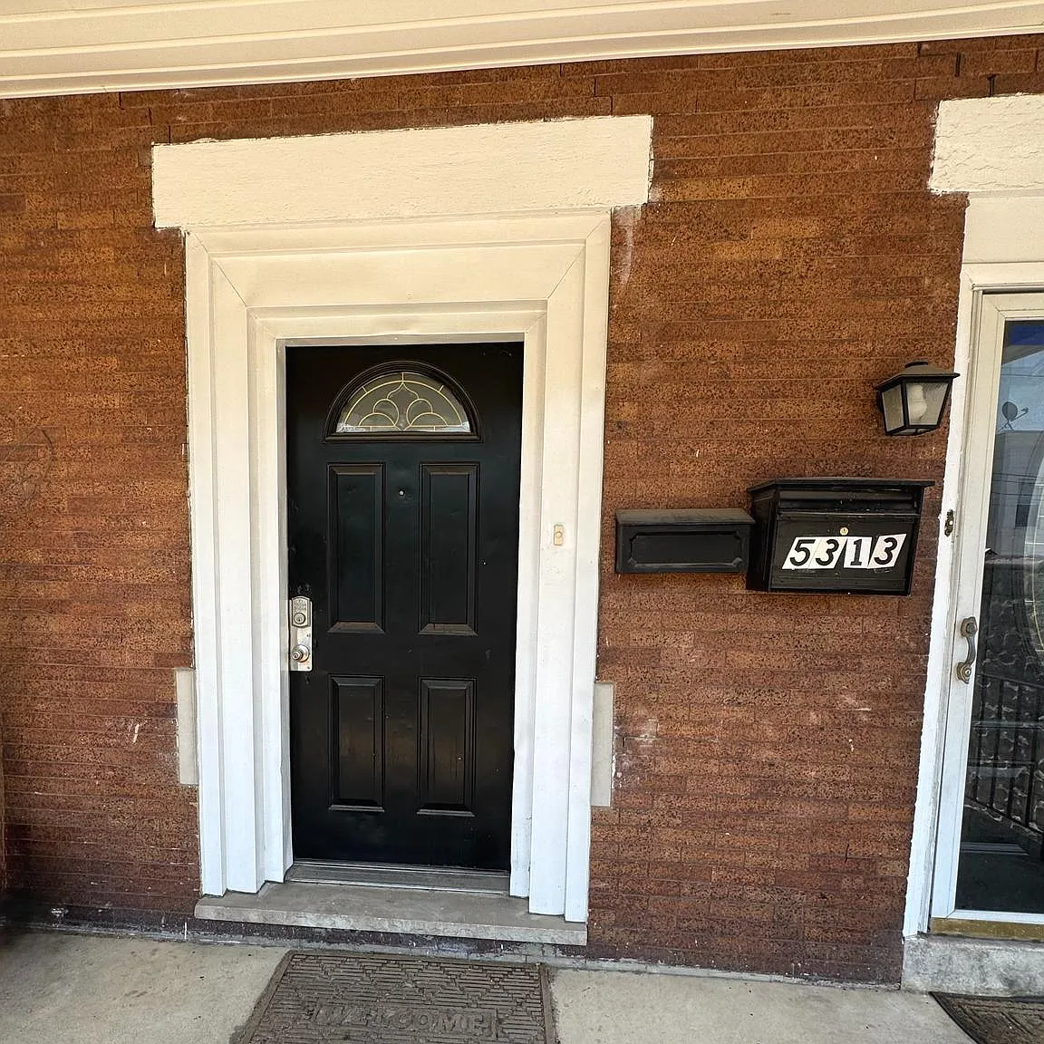 2 bed, 1.0 bath, 1592 sqft, $1,450 — Photo 1