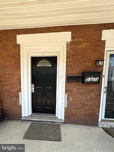 5313 W Thompson St Photo 1