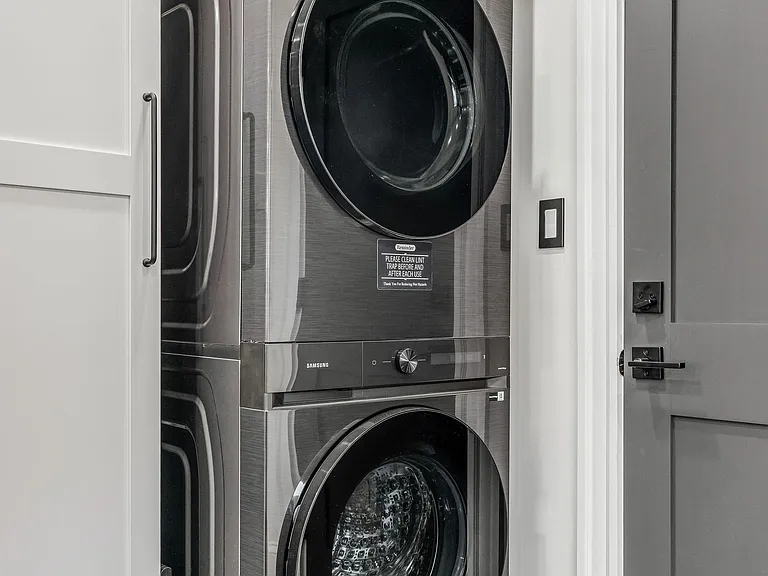 In Unit Washer and Dryer